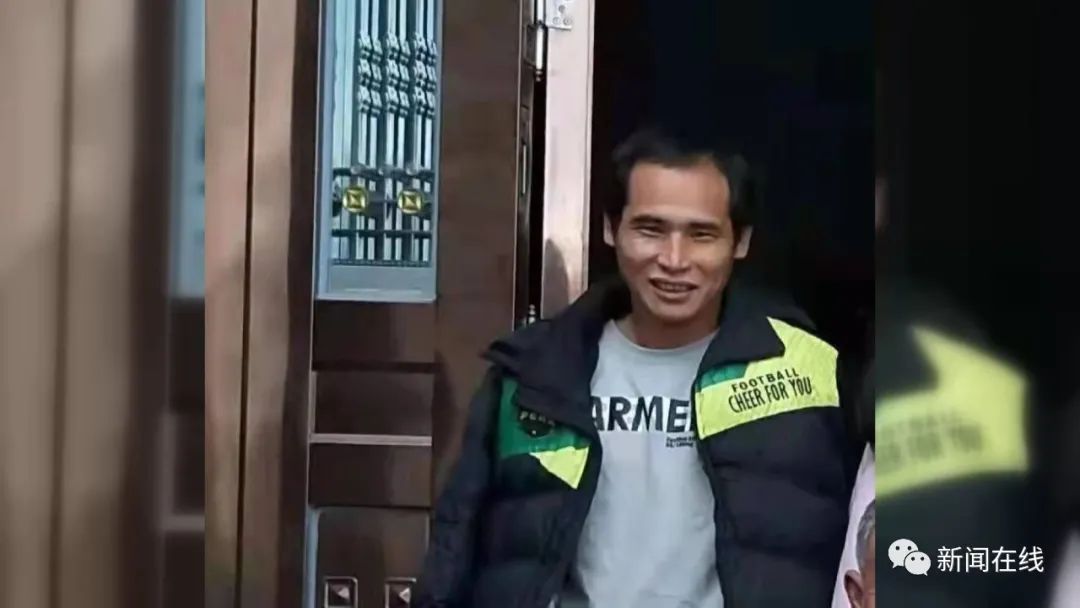 DƬ